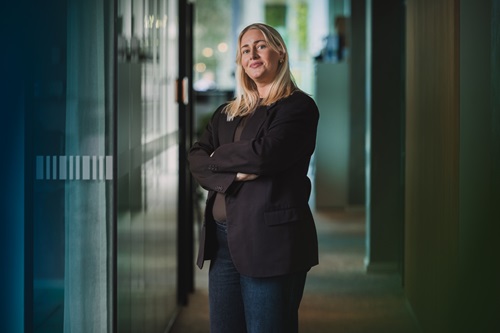 Top-1920x960_MiaAmalie