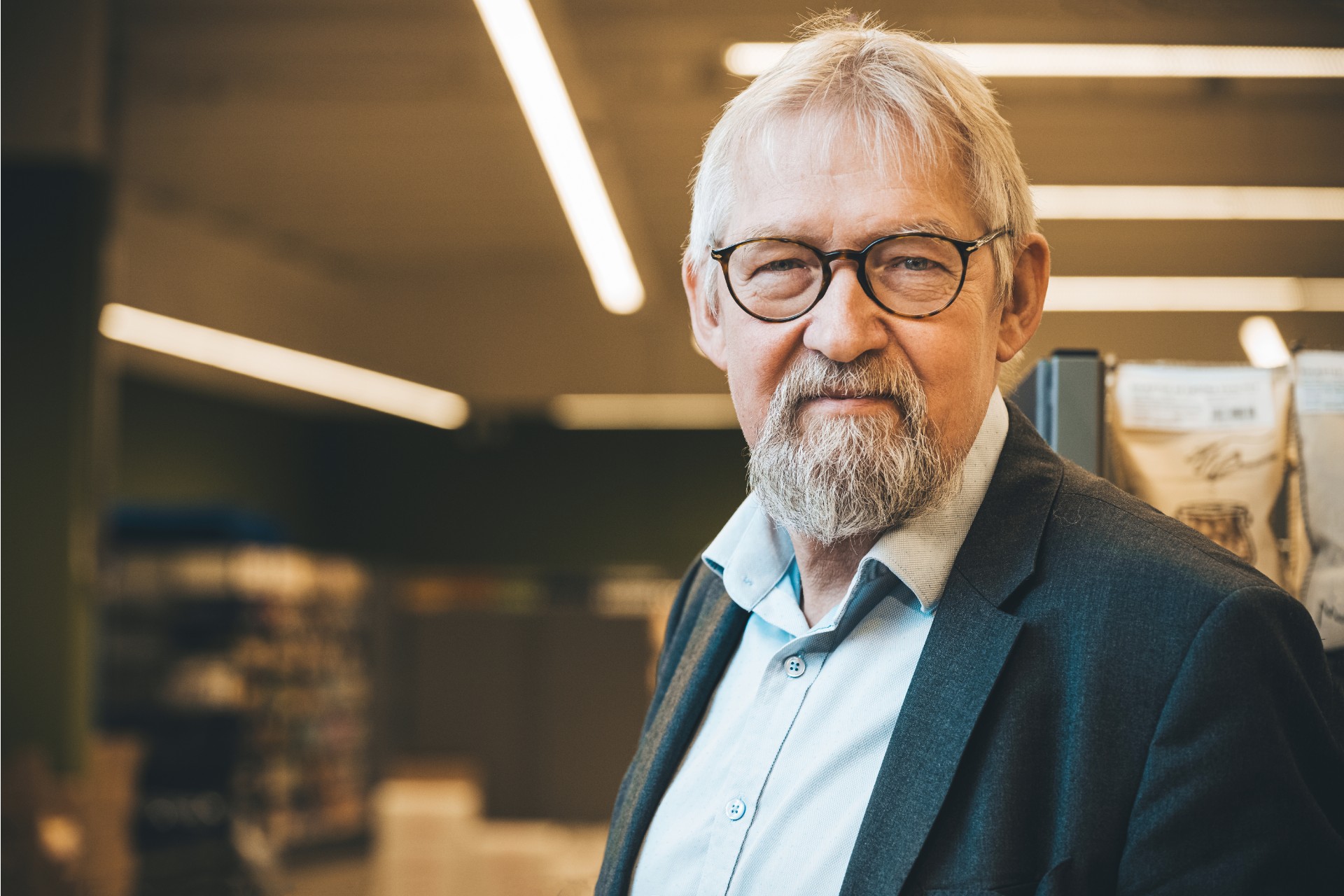 AlfredJosefsen4-1920x1280-landscape