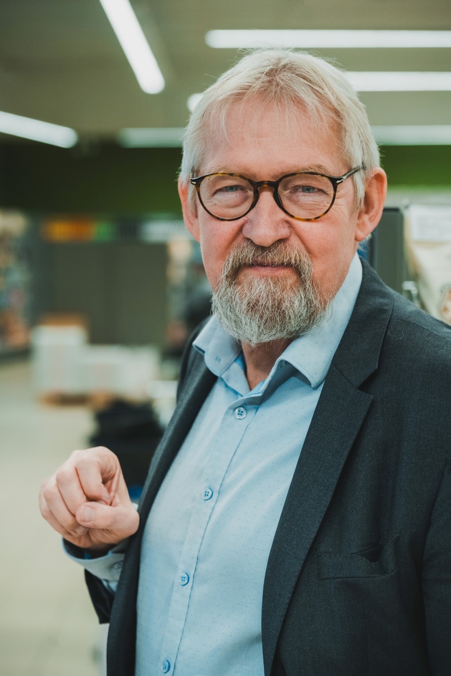 AlfredJosefsen5-1280x1920-portrait