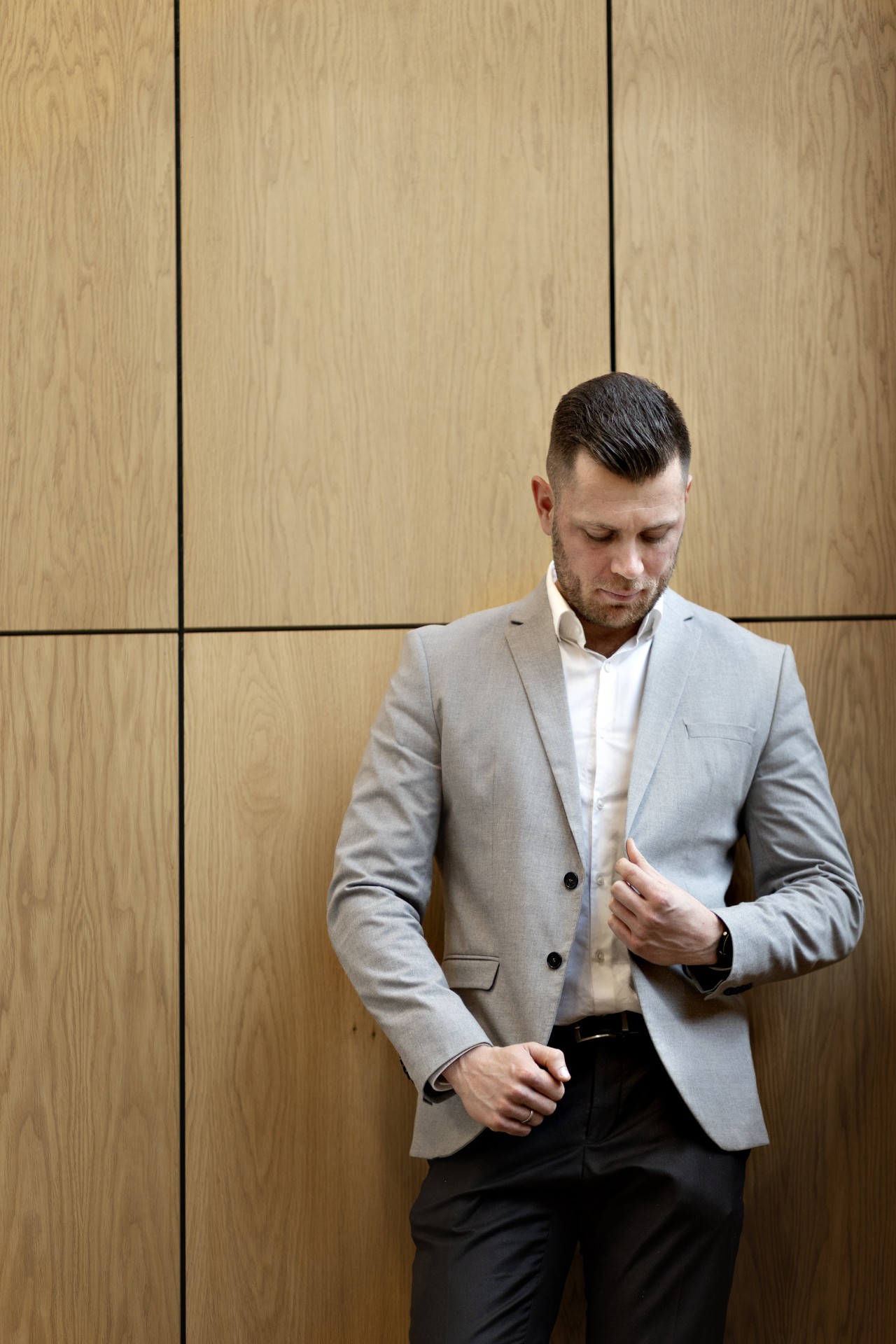 ChristianQvick7-1280x1920-portrait