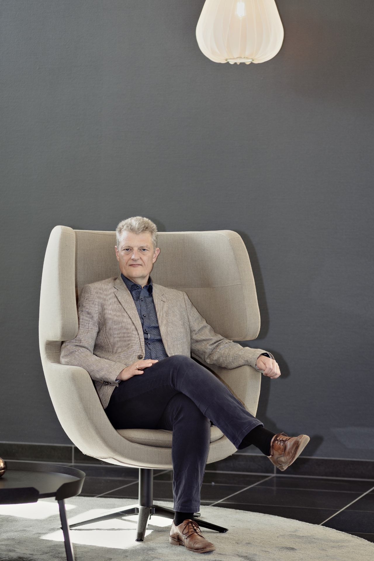 HenrikMogensen03_portrait_1280x1920