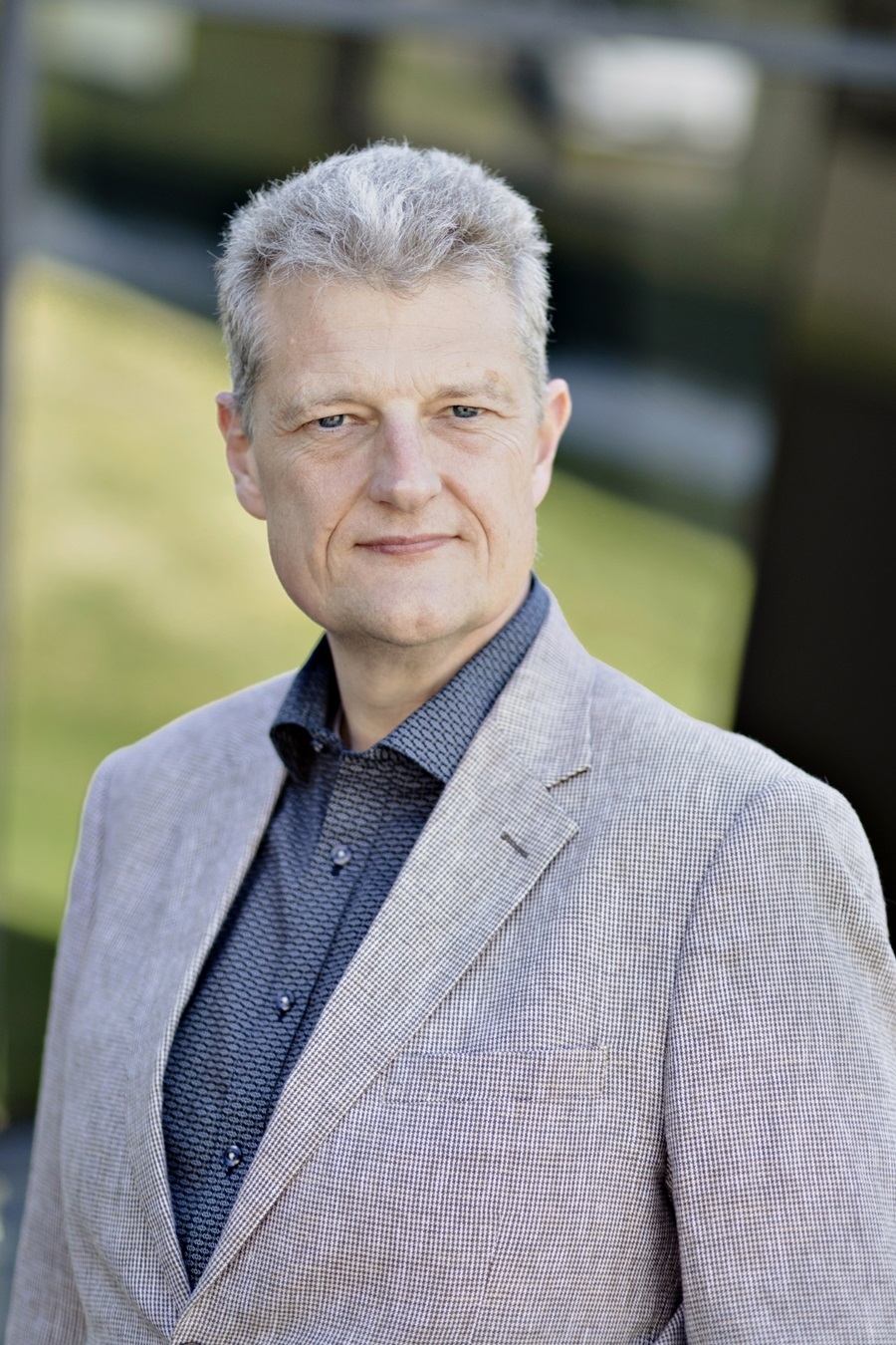 HenrikMogensen06_portrait_1280x1920