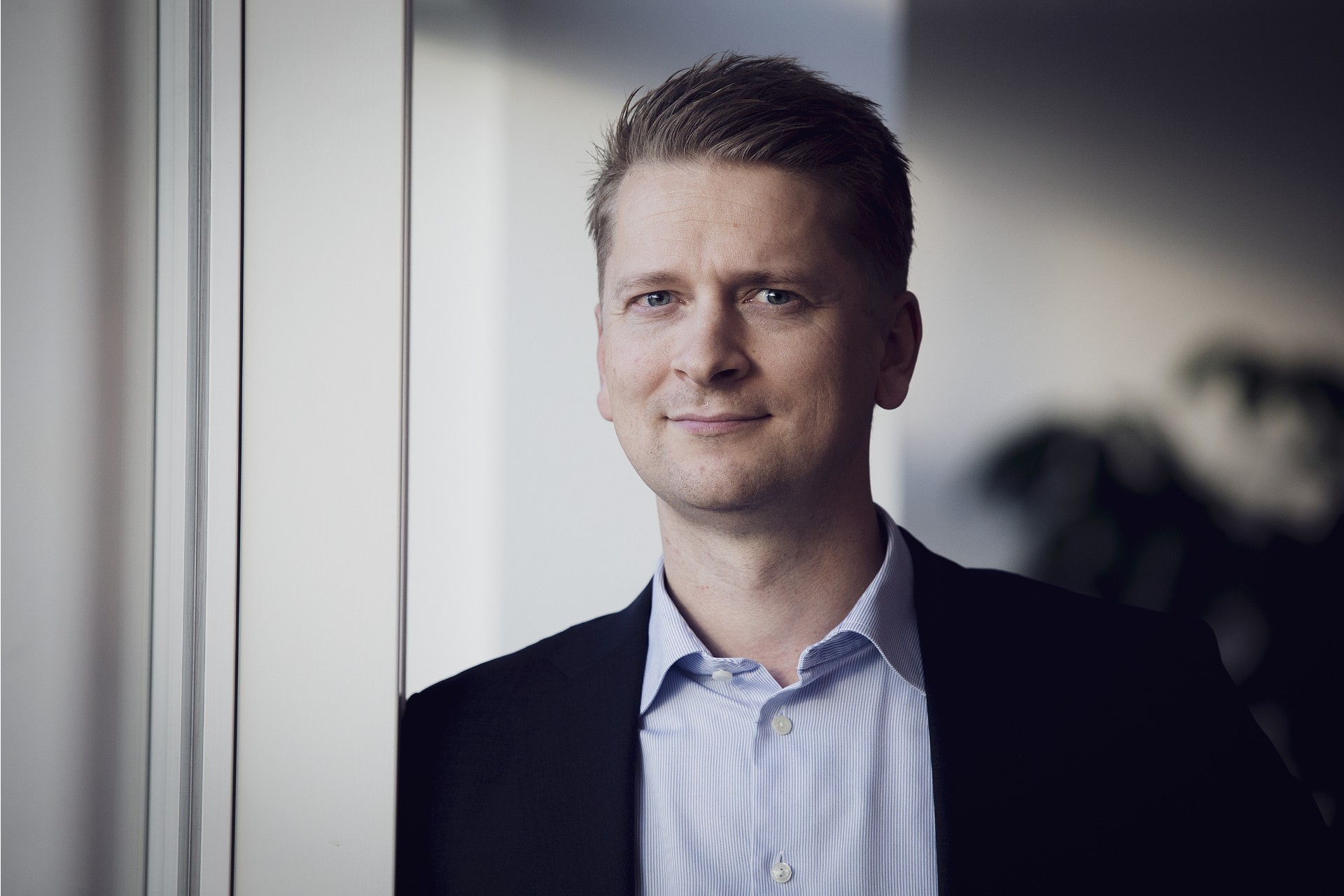 CEOHenrikHjernero-1920x1280-landscape--1