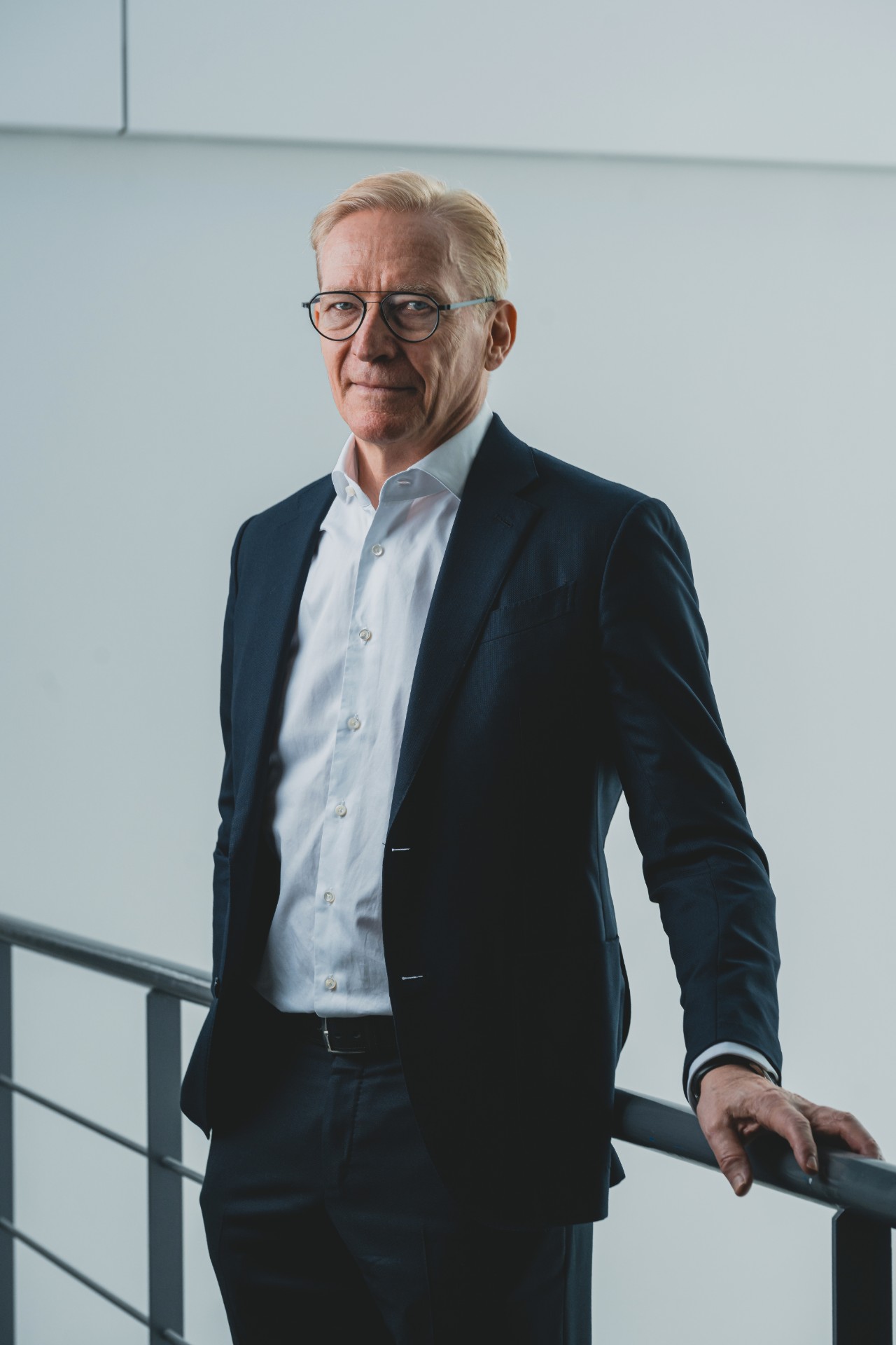 LarsRasmussen008-1280x1920-portrait