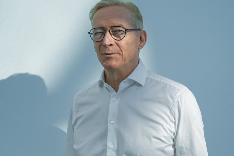 LarsRasmussenTOP-1920x960-wide