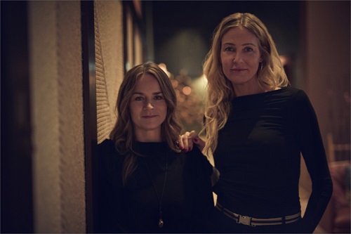 Louise Dinesen og Vibeke Lunding Gregersen står ved siden af hinanden