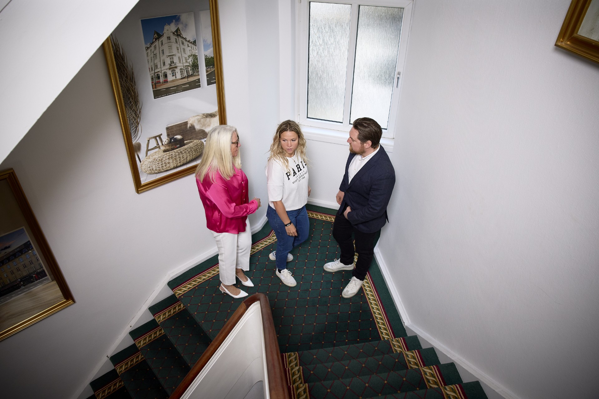 MillingFamilien1-1920x1280-landscape