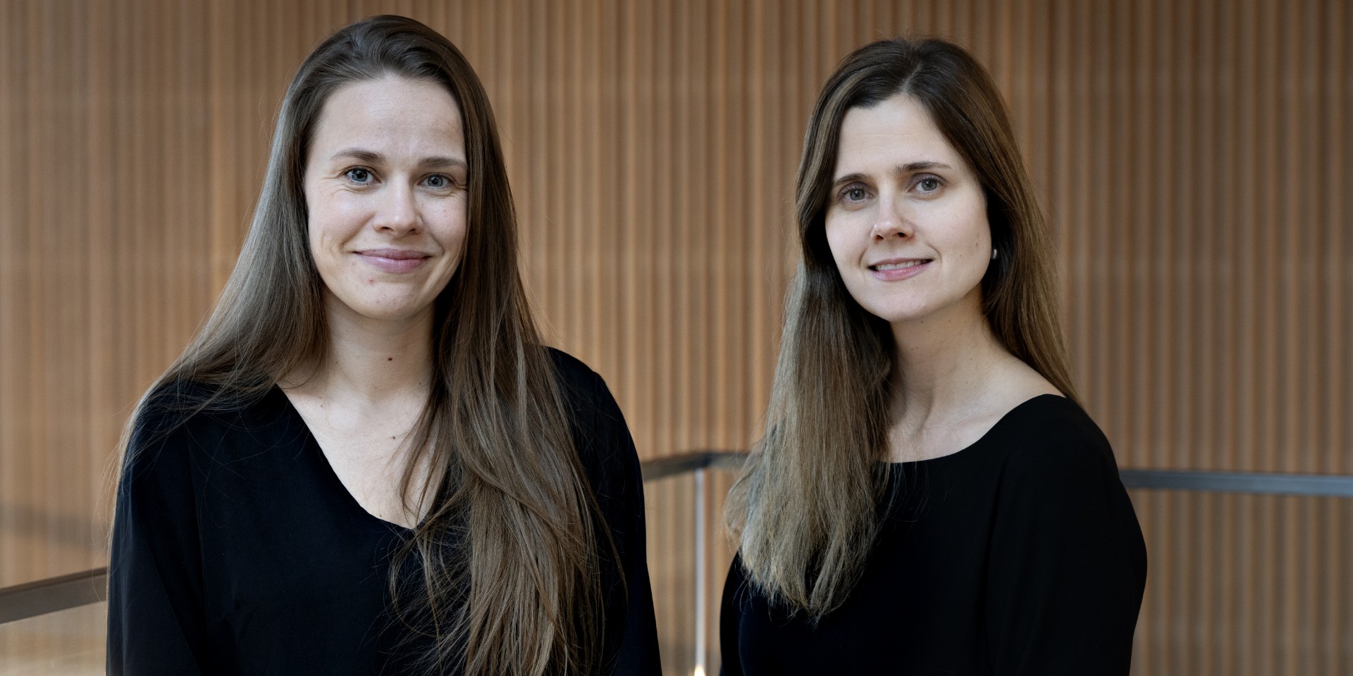 MetteogAnneTineTOP-1920x960-wide