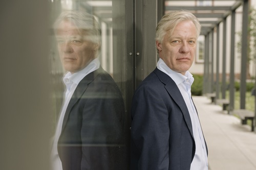 1920x96020250506DSPoulFritzKjaerLederne00752112jpgspejling