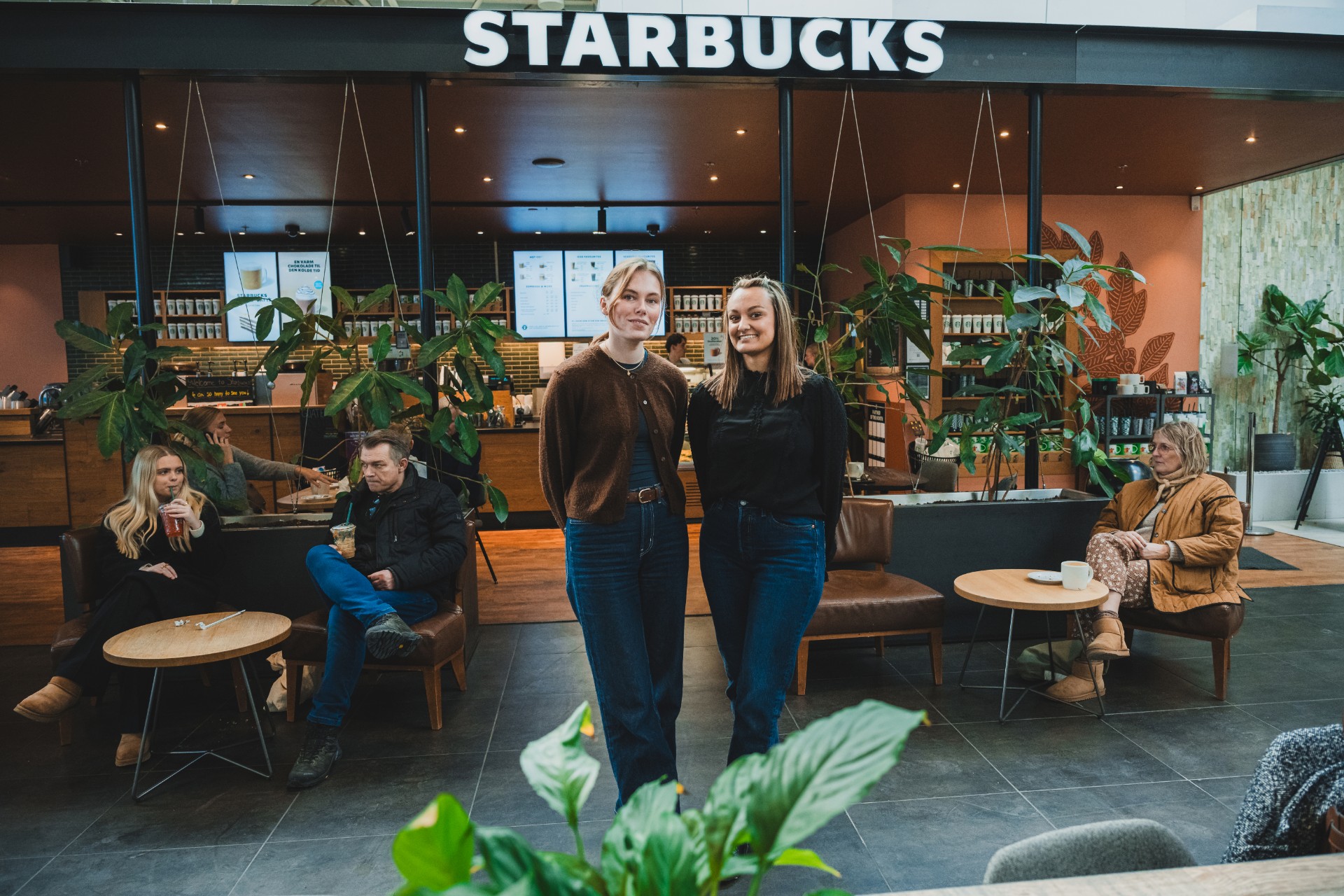 StarbucksTOP-1920x1280-landscape