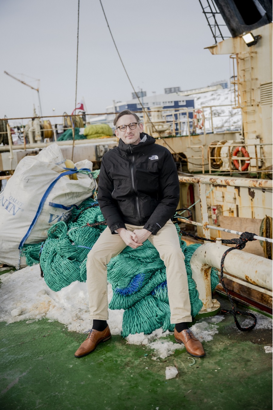 TokeBinzer05-1280x1920-portrait