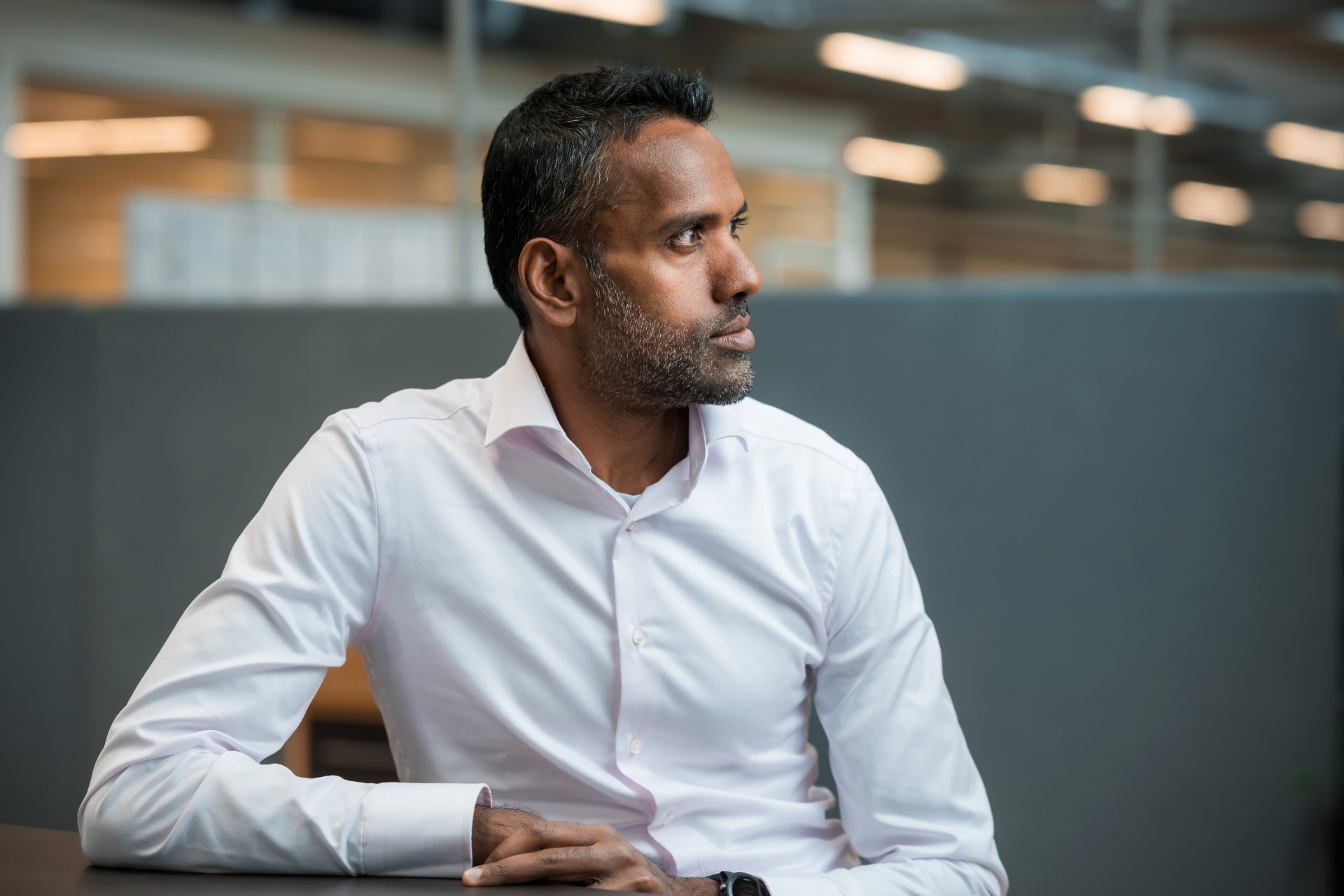 Tuk002-1920x1280-landscape