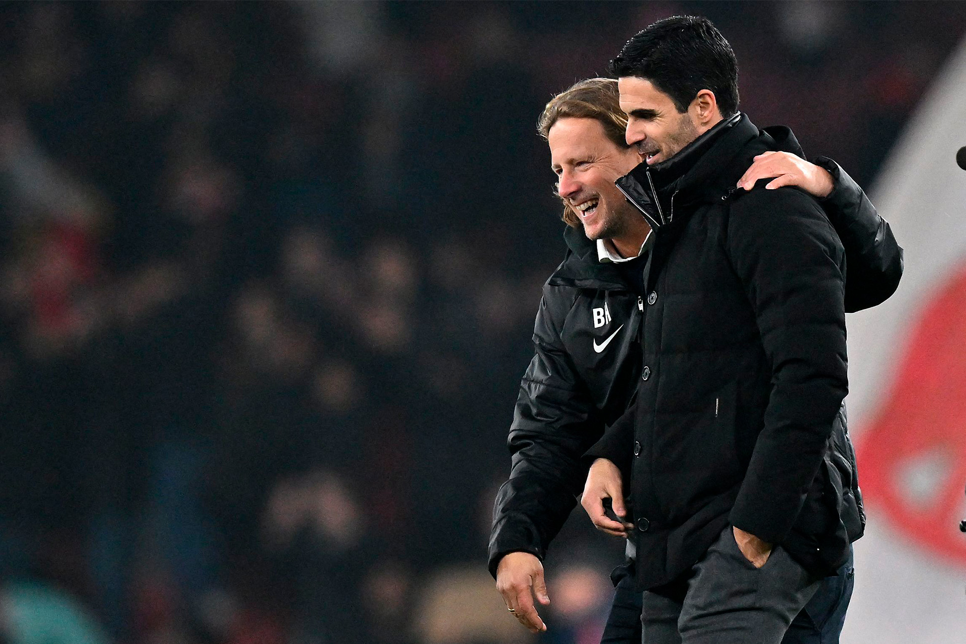 Fodboldtræner Bo Henriksen med den spanske fodbolstræner Mikel Arteta