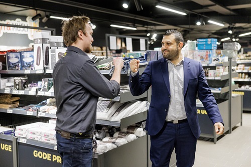 Braw Bakir er salgsdirektør for 525 Netto-butikker