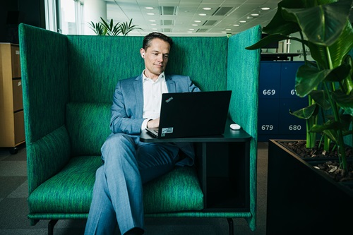 Christian Baltzer er CEO i Codan Danmark og dyrker hybrid ledelse.