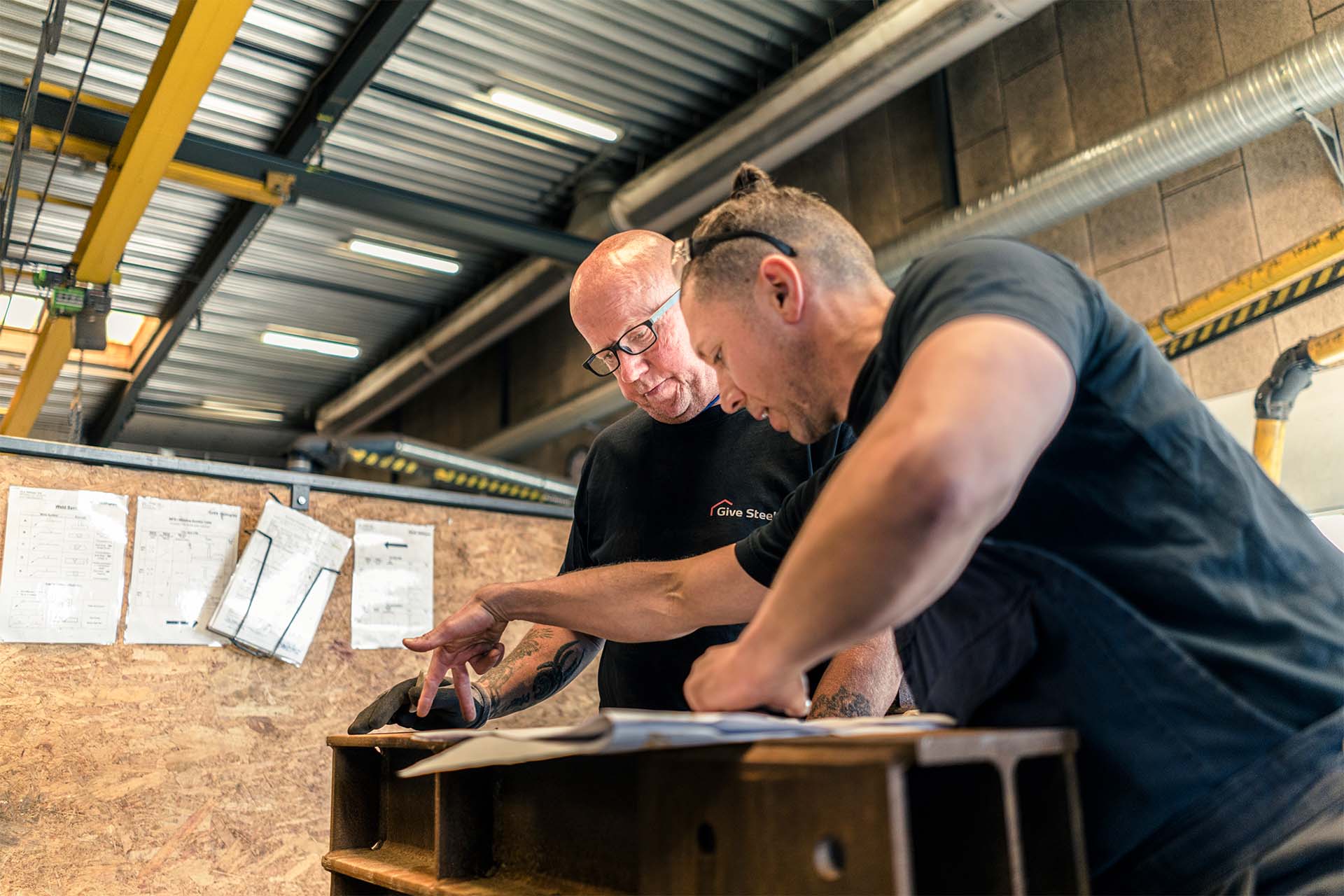 Torben Larsen ansætter tidligere kriminelle hos Give Stel