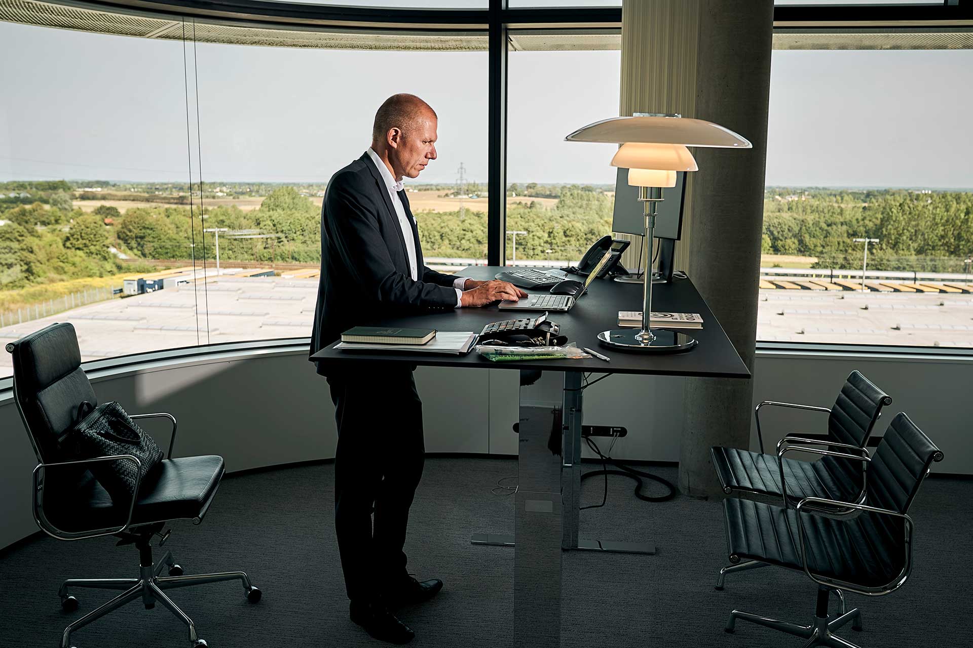 Jens Bjørn Andersen er administrerende direktør for DSV og er gæst i Lederstof.dk's podcast Ledelse med Vilje