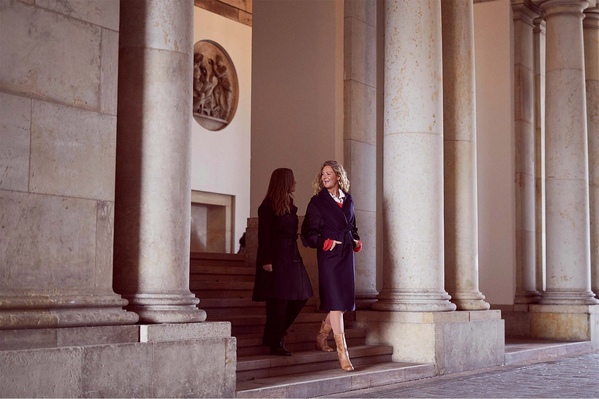 Vibeke Lunding-Gregersen og Louise Dinesen er værter på Lederstof.dk's podcast Lederhjerne