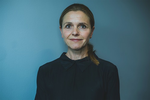 Portrætbillede af smilende Lotte Juul Fogsgaard 