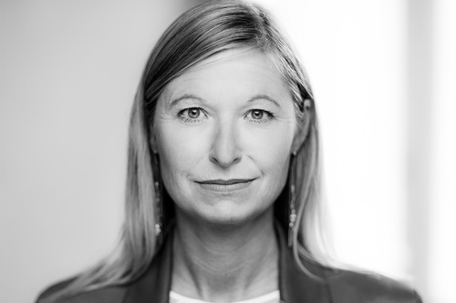 Sort-hvidt portræt af Louise Sparf