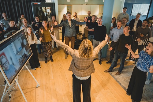 Morgensang hos advokatfirma Molt Wengel