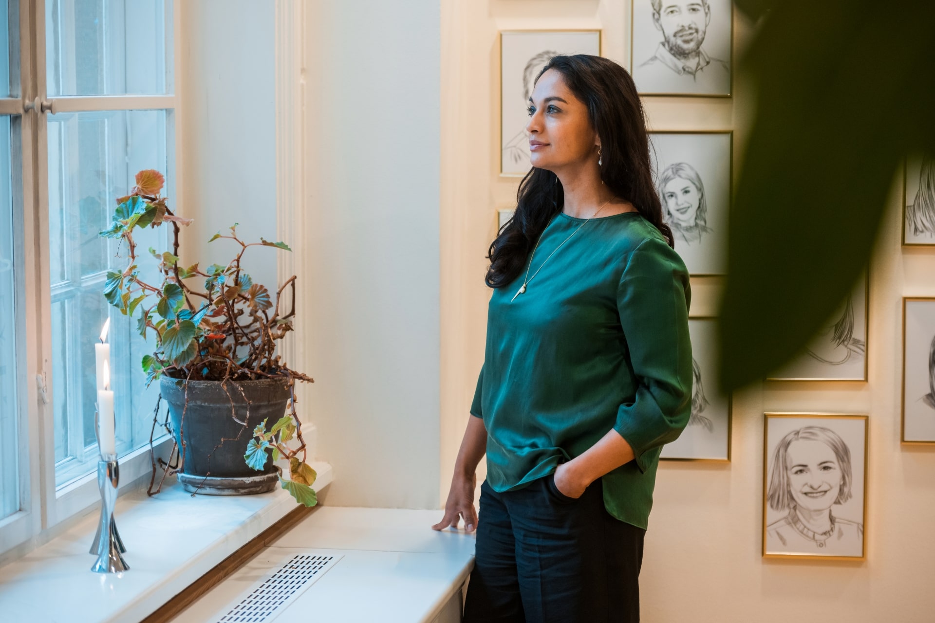 NeelaMariaSris002-1920x1280_landscape-min