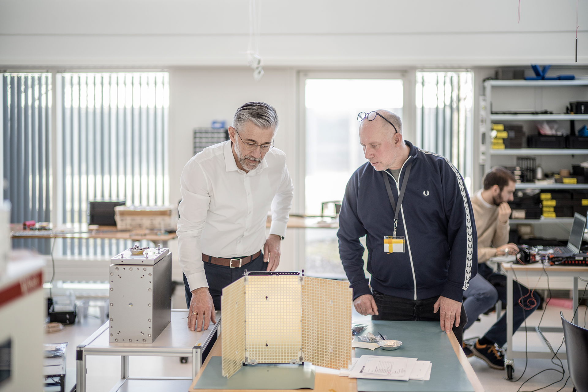 Niels Buus har trodset generthed og står i dag som en ambitiøs og passioneret direktør for rumfartseventyret Gomspace