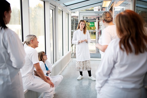 Simone Witzansky er ny leder, og Lederstof.dk har fulgt hende i otte måneder i jobbet