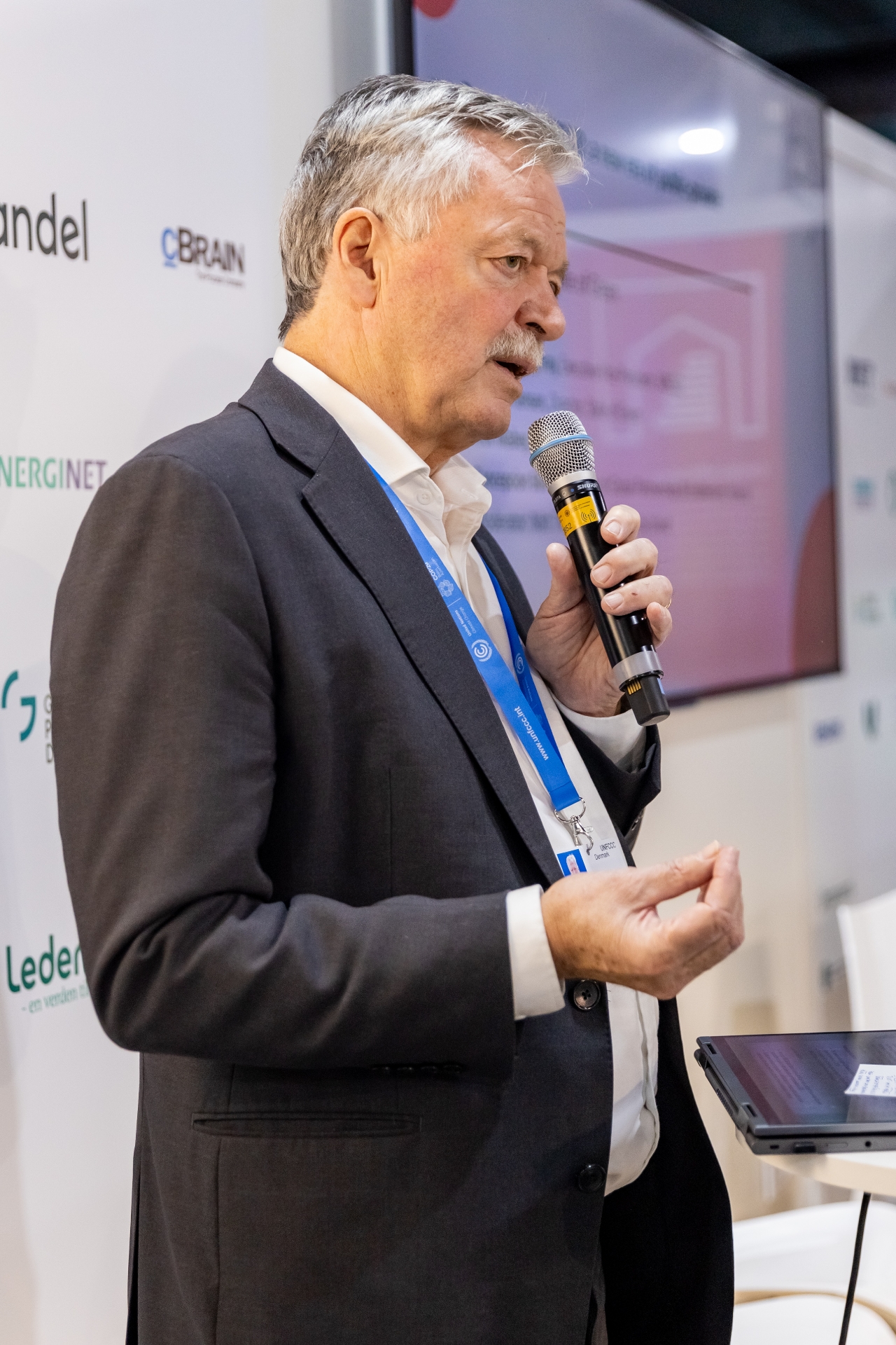 1280x1920_portrait_finn