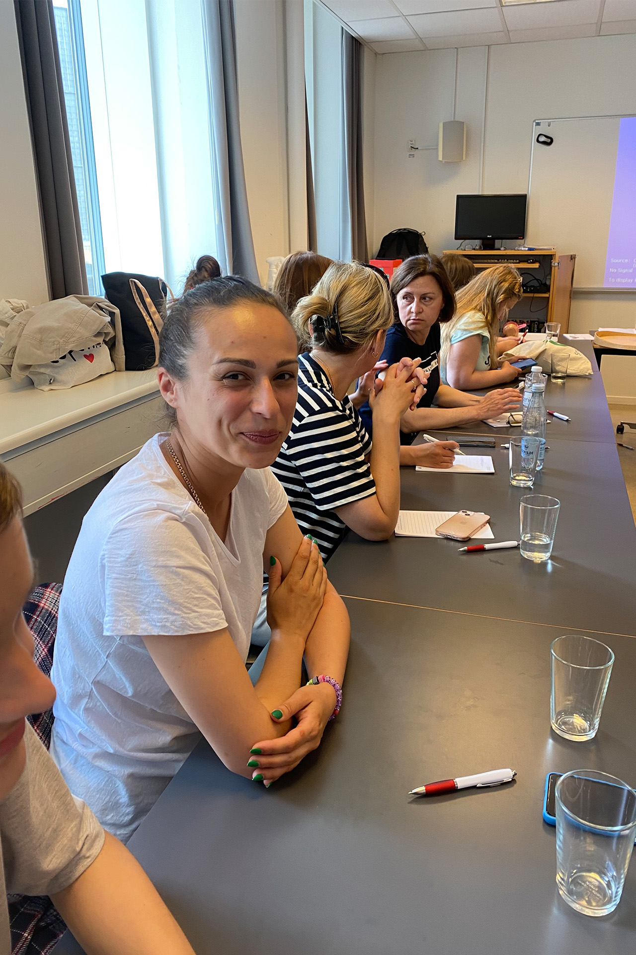 AidUkraineDenmark arrangerer engelskundervisning i samarbejde med Studieskolen i København.