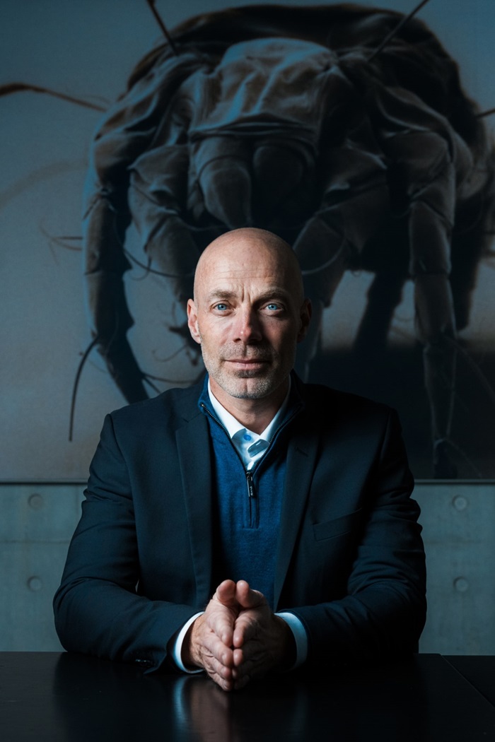 PeterHallingTOP-1920x960_wide1-min