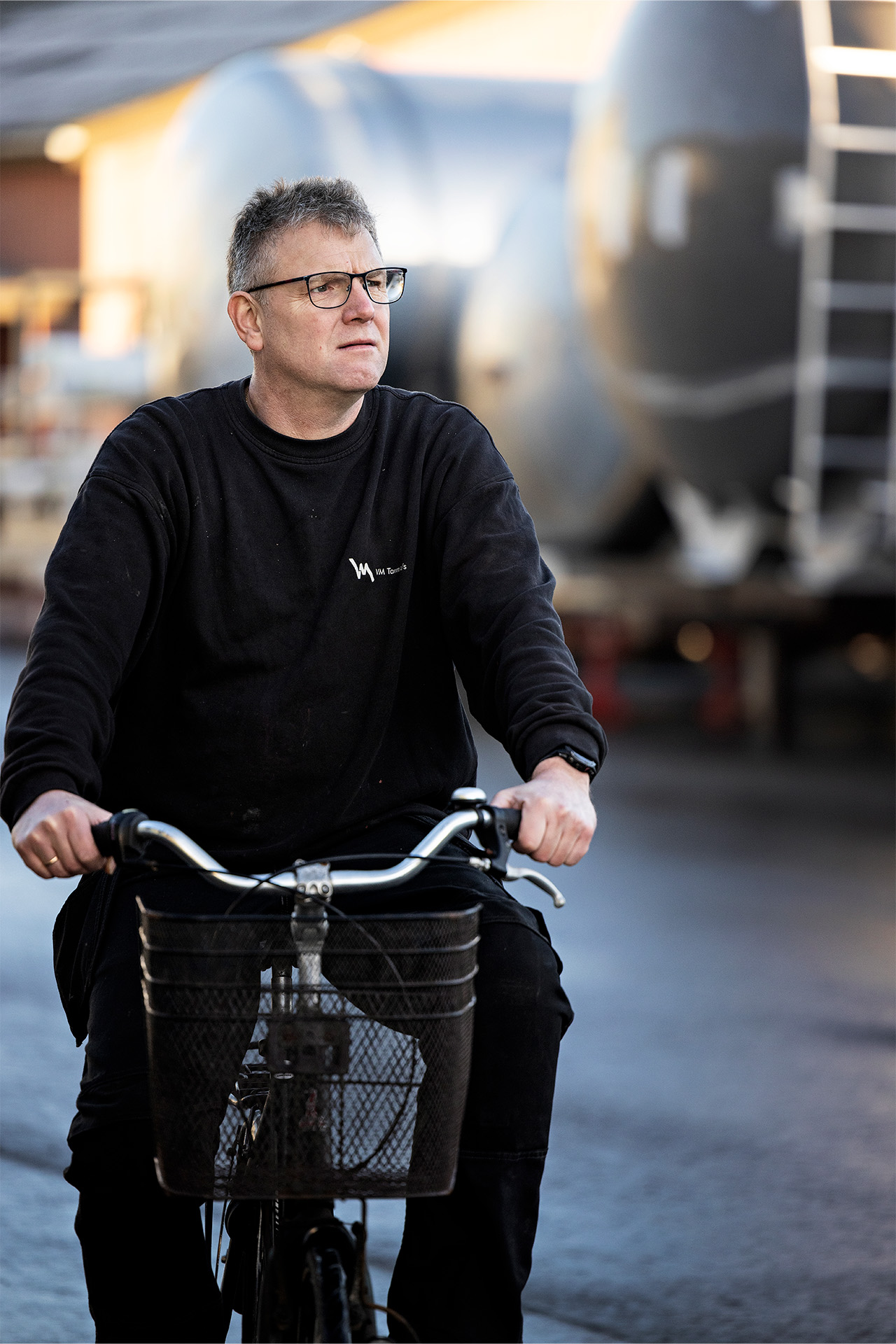 Medarbejder hos VM Tarm benytter sig af cykelordningen