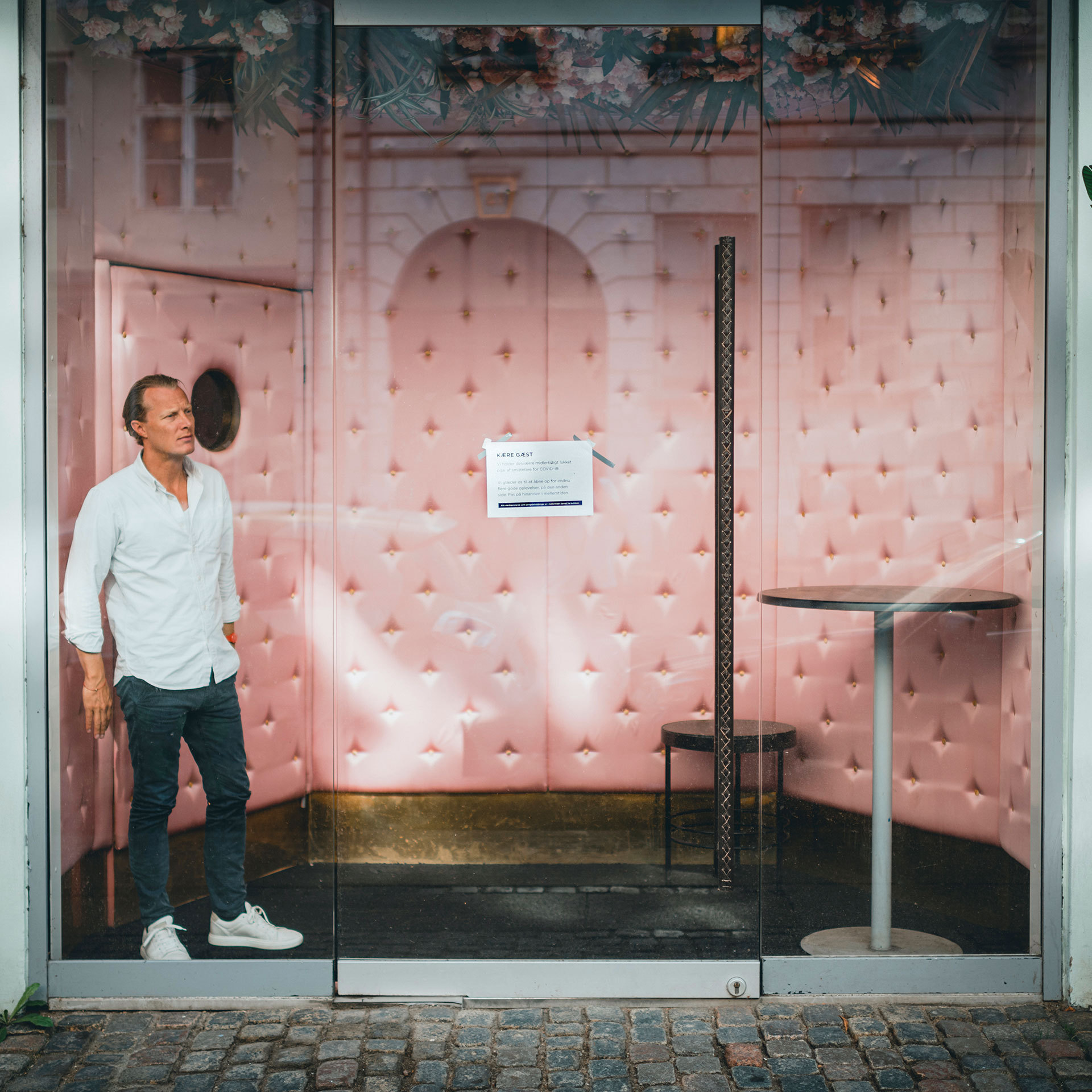 Adam Falbert er stifter, medejer og administrerende direktør i Rekom, Nordens største barkoncern