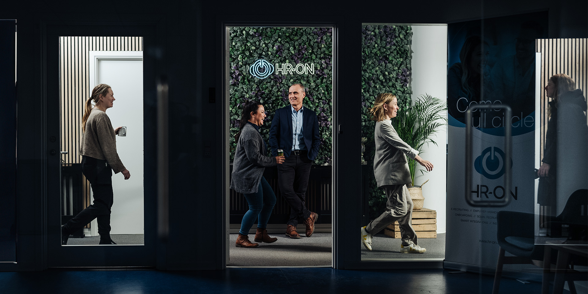 Ali Cervik står i HR-ON