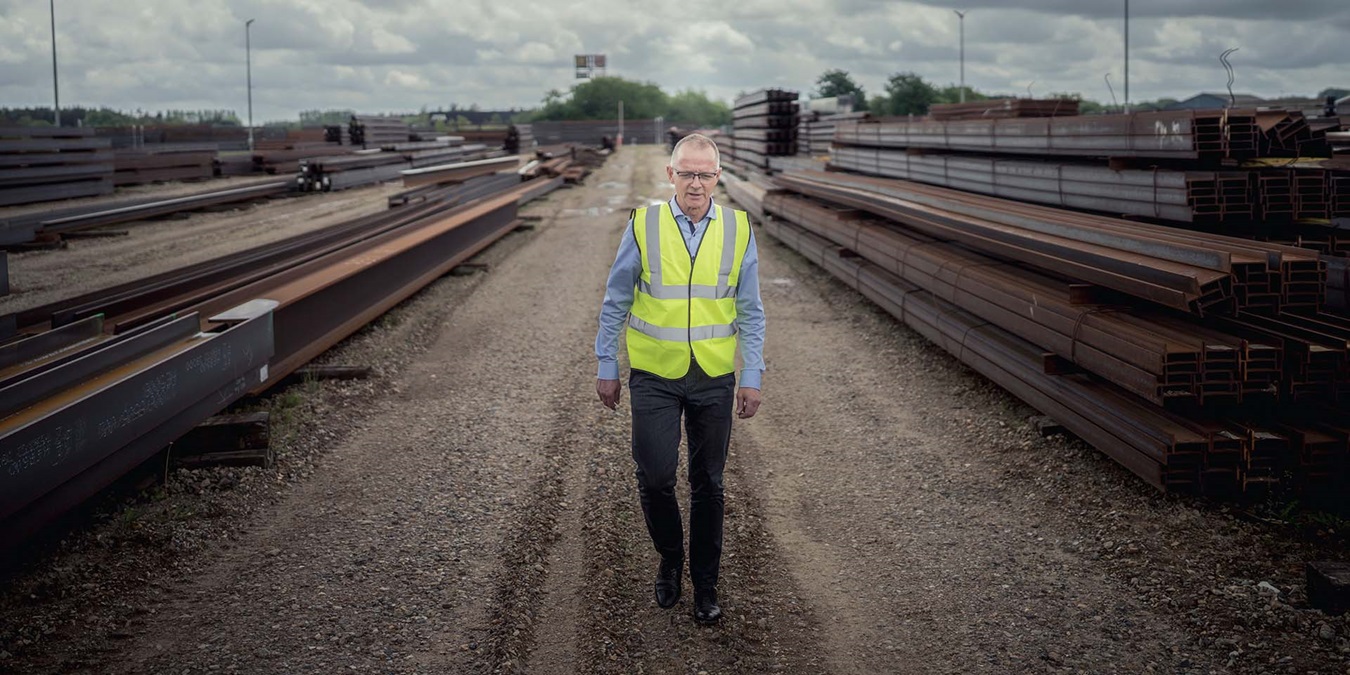 Torben Larsen ansætter tidligere kriminelle hos Give Steel