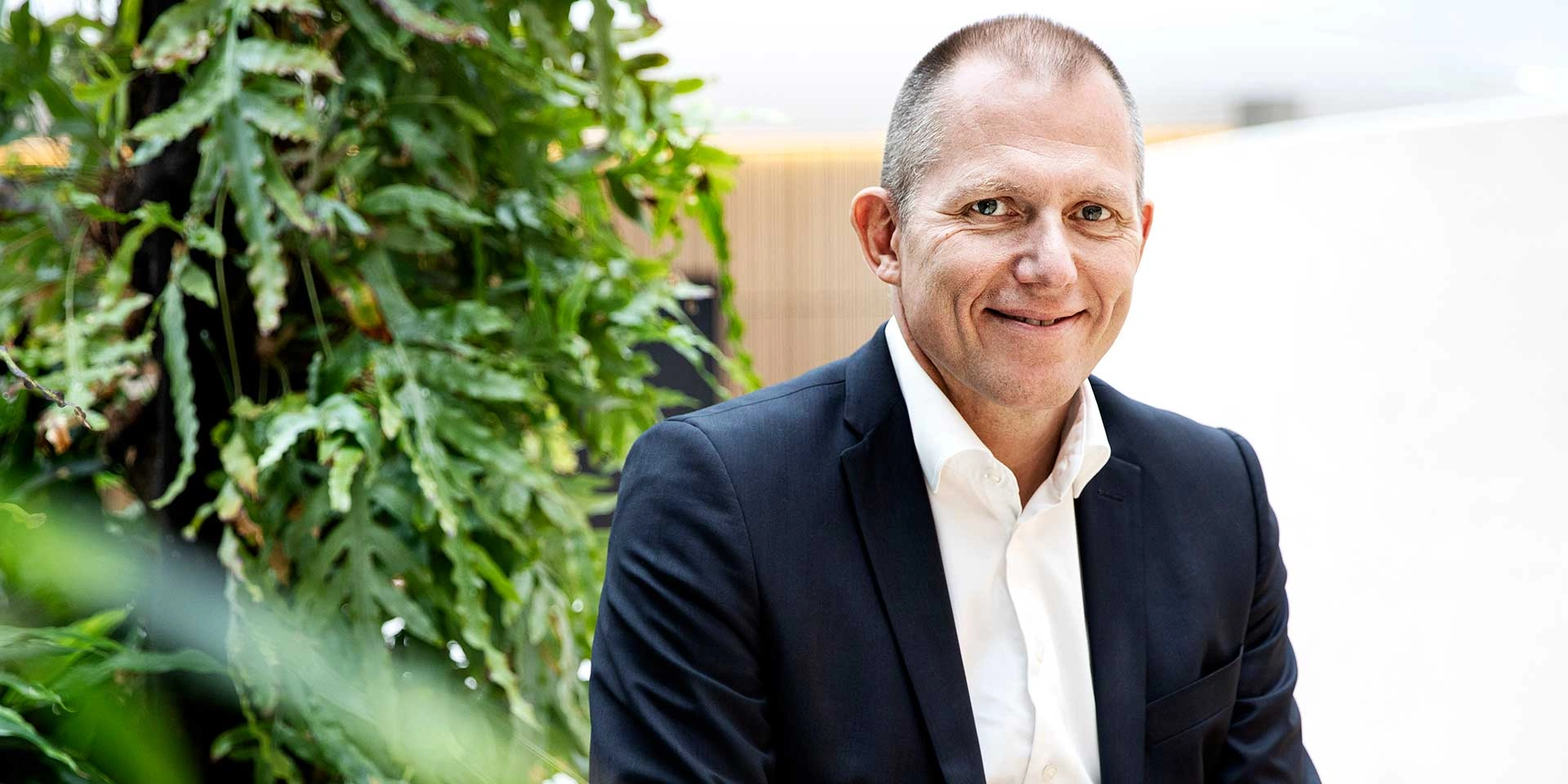 Jens Bjørn Andersen er administrerende direktør for DSV og er gæst i Lederstof.dk's podcast Ledelse med Vilje
