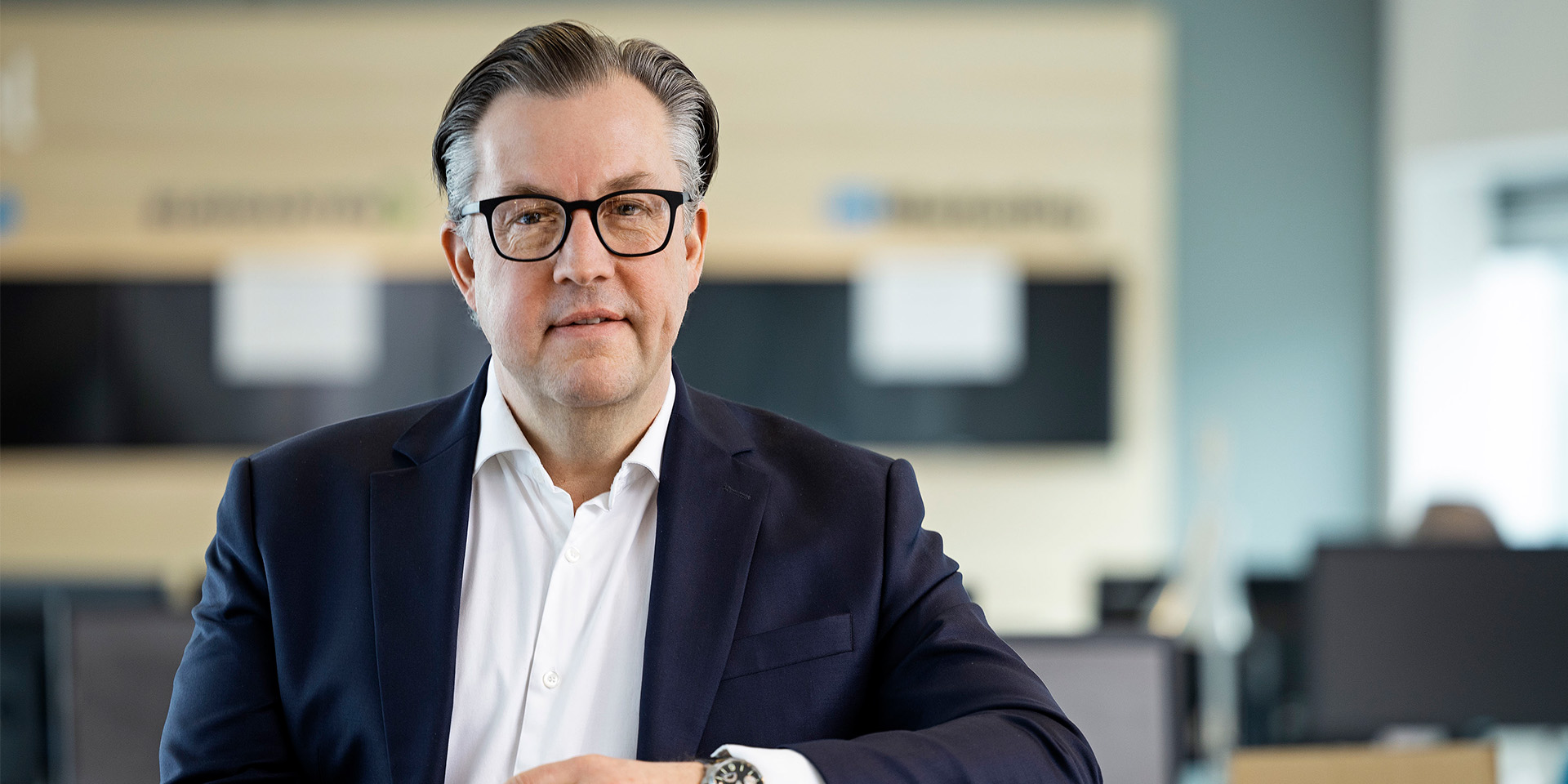 Lars Thomsen i kontorlandskab