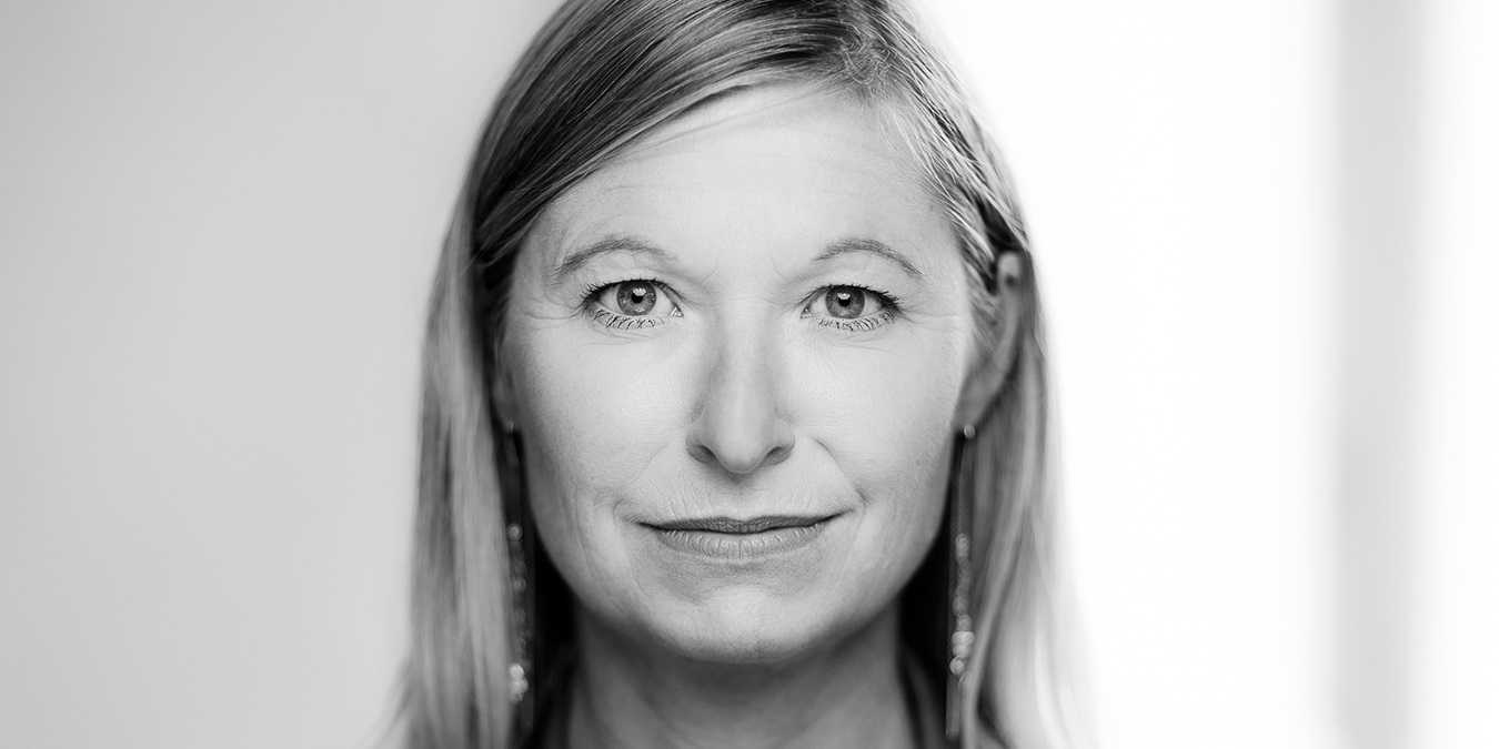 Sort-hvidt portræt af Louise Sparf